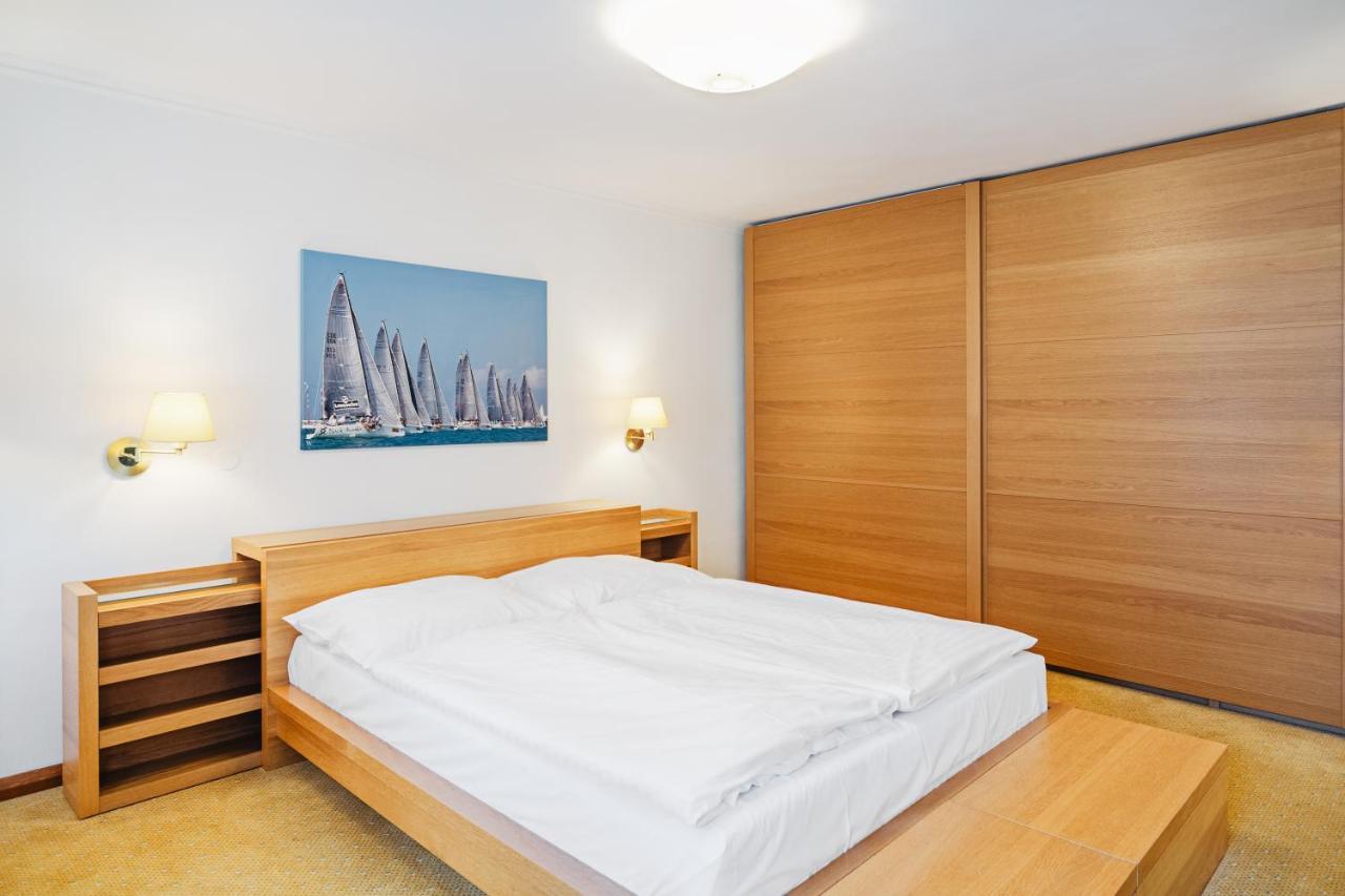 U Modreho Orla - At The Blue Eagle Hotel Praag Buitenkant foto